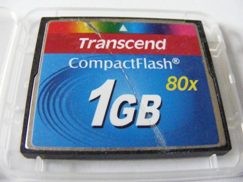 1 gb compact - ,,, flash